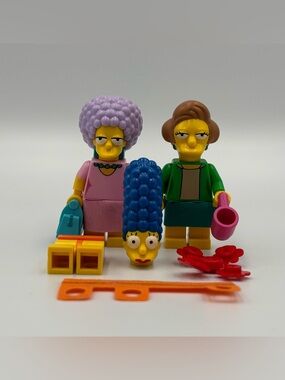 RARE Retired Lego The Simpsons Series 2 Minifigure Lot Patty Edna + Marge Pieces